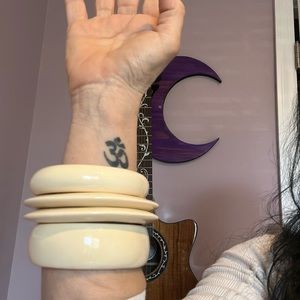 4 Antique Art Deco Cream Bakelite Bangle Smooth and shiny